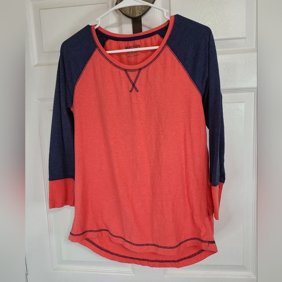 (1613) Reaction by Kenneth Cole Men's Long Sleeve T-Shirt, Size: Small, Reddish - Picture 2 of 10